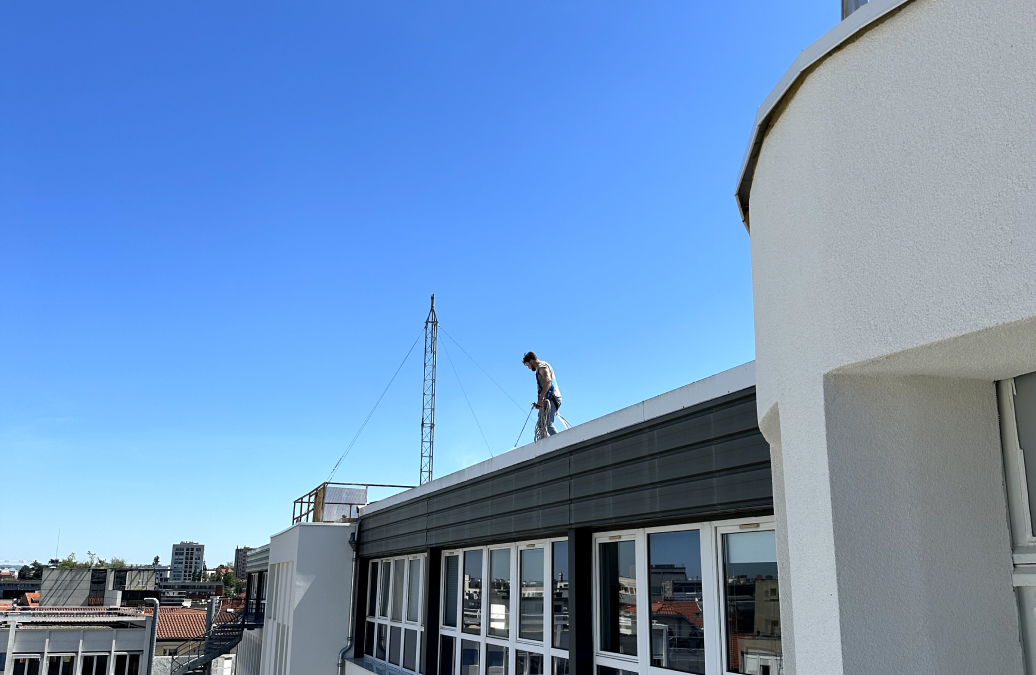 Durée de vie du Cool Roof : rafraîchissez vos bâtiments pour longtemps