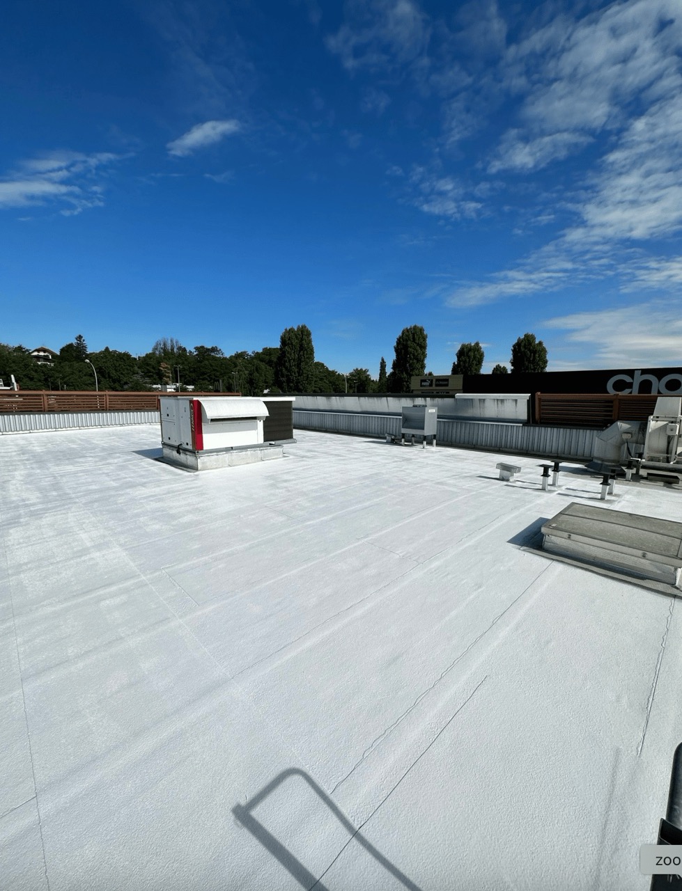 cool roof Auvergne Rhône Alpes peinture réfléchissante toiture